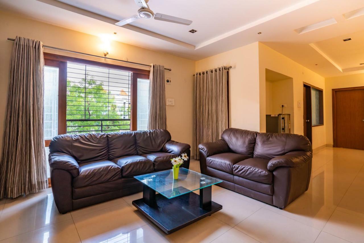Blueberry Service Apartments Hyderabad Bagian luar foto