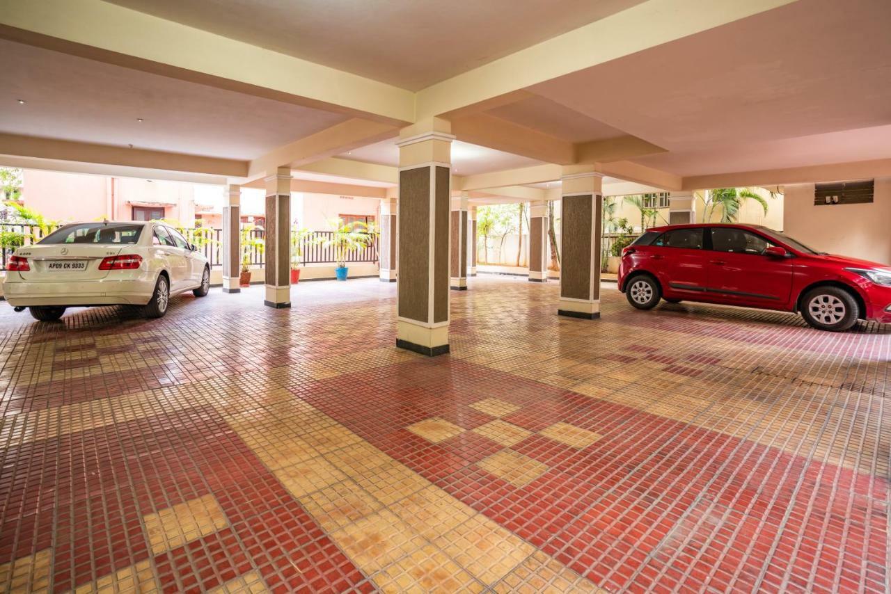 Blueberry Service Apartments Hyderabad Bagian luar foto